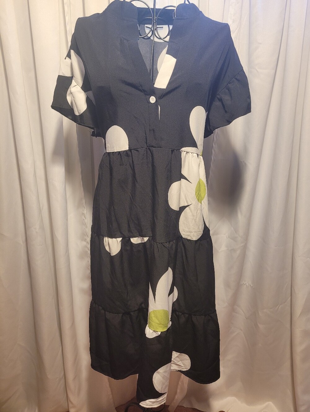 Women’s Black Abstract Floral Print Tiered Midi Dress Button Front Flowy Art
